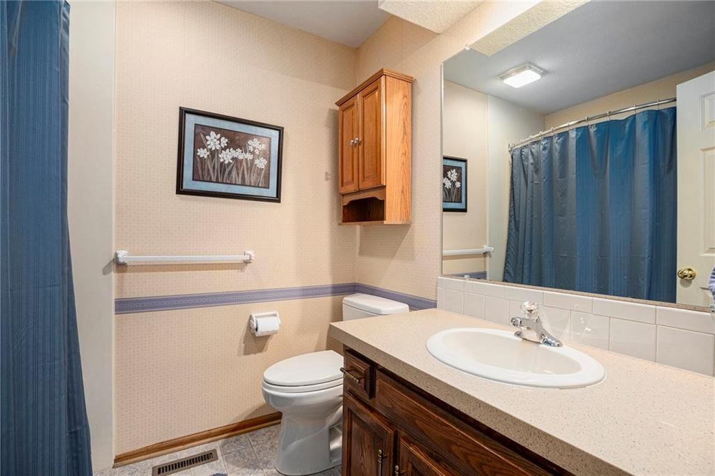 6403 NW Hilldale Drive — photo 17