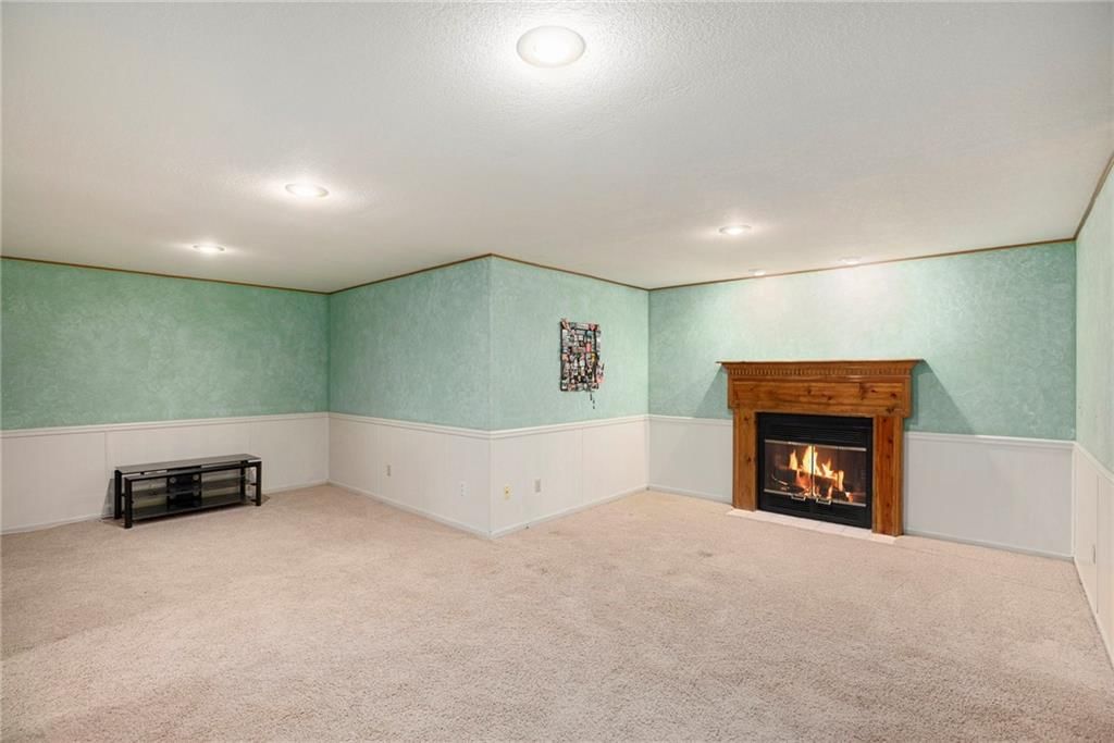 6403 NW Hilldale Drive — photo 18