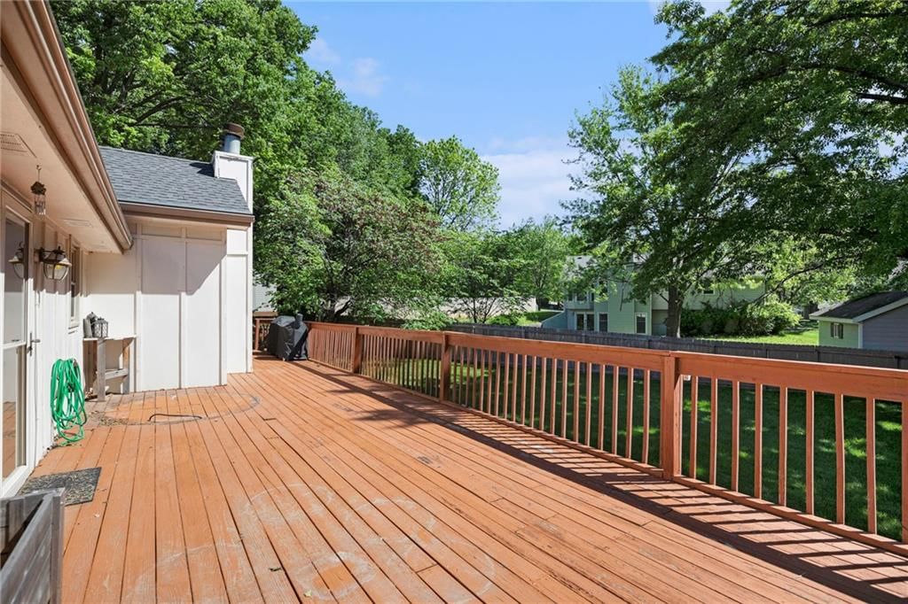 6403 NW Hilldale Drive — photo 23