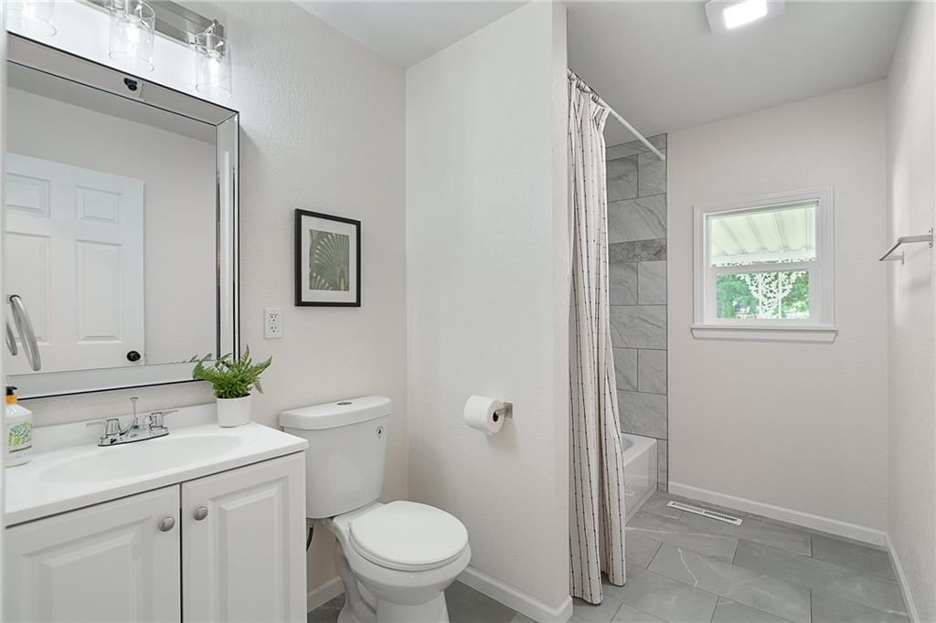 2709 S 52nd Street — photo 18