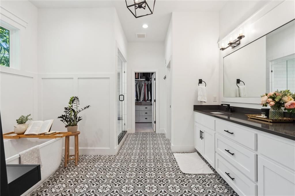 2704 W 74th Street — photo 23