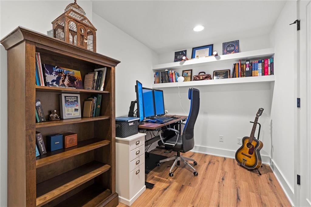 2704 W 74th Street — photo 36