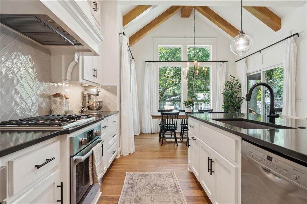 2704 W 74th Street — photo 10