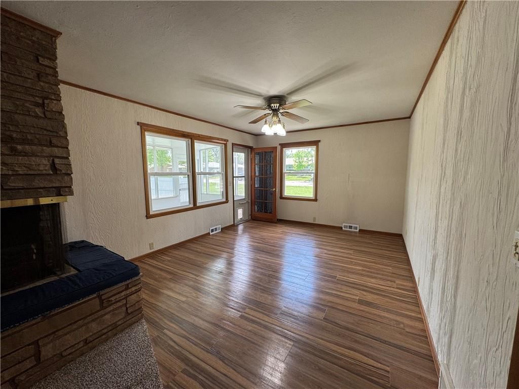 1221 W 2nd Street — photo 11