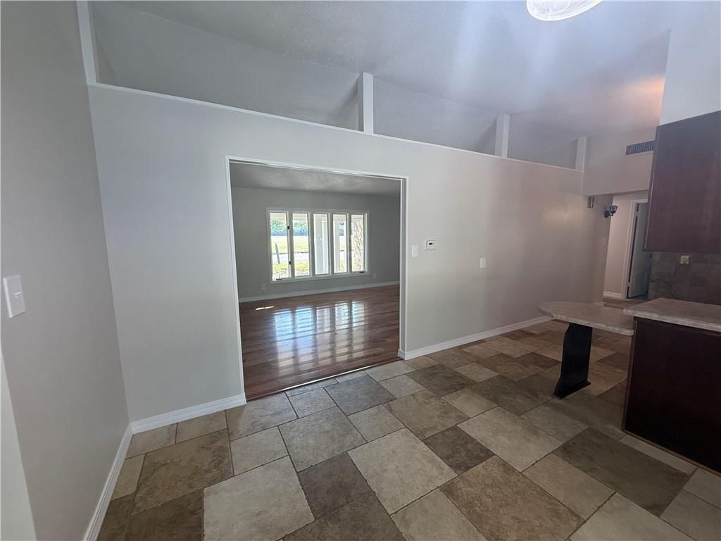 2409 Edgevale Drive — photo 25