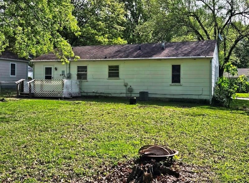 2416 Greenwood Lane — photo 17