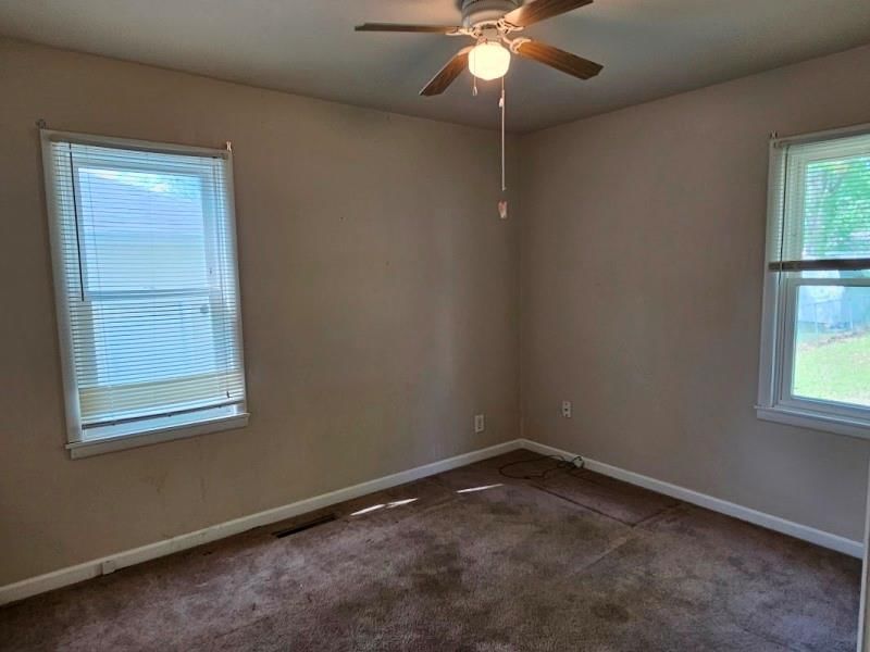 2416 Greenwood Lane — photo 10