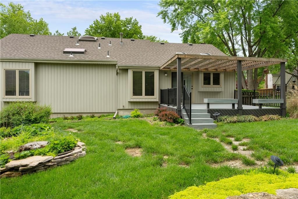 1101 NW Timber Ridge — photo 35