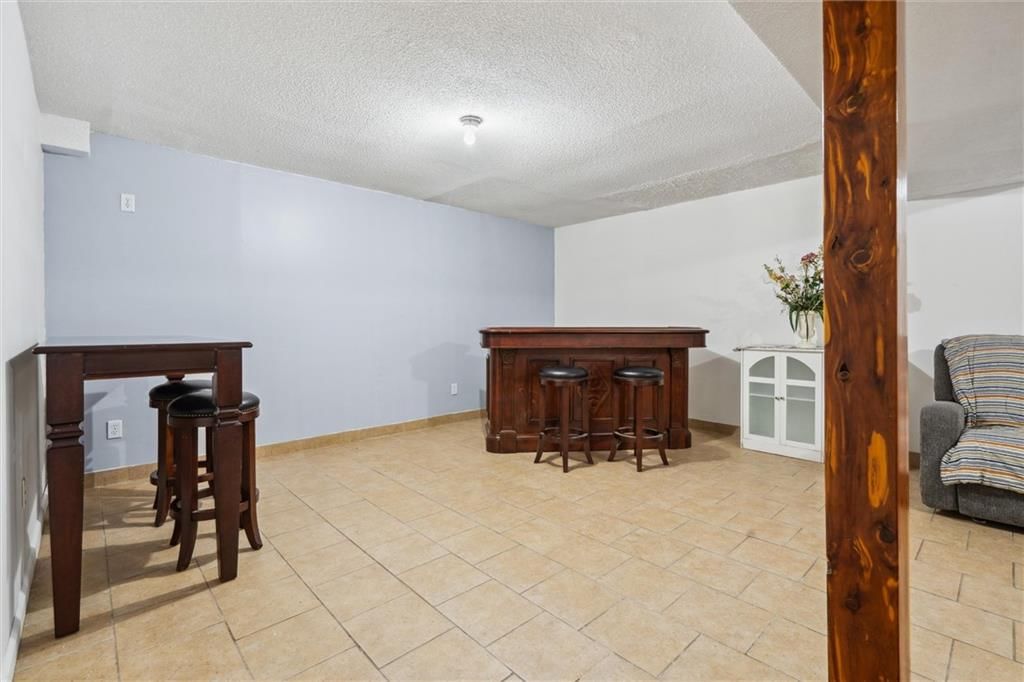 301 N PARK Drive — photo 30