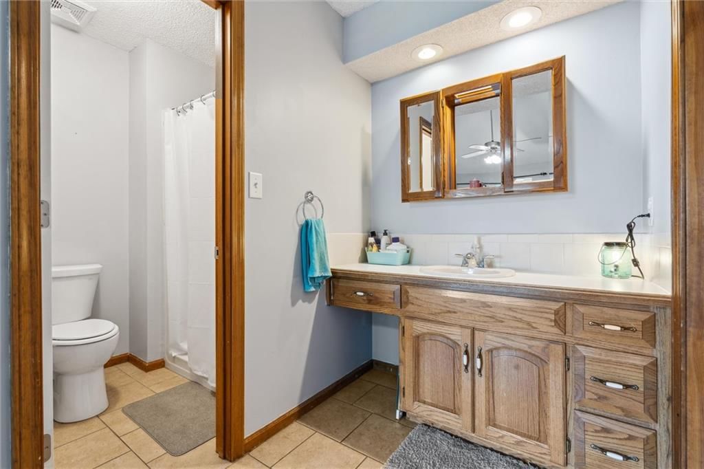 301 N PARK Drive — photo 7