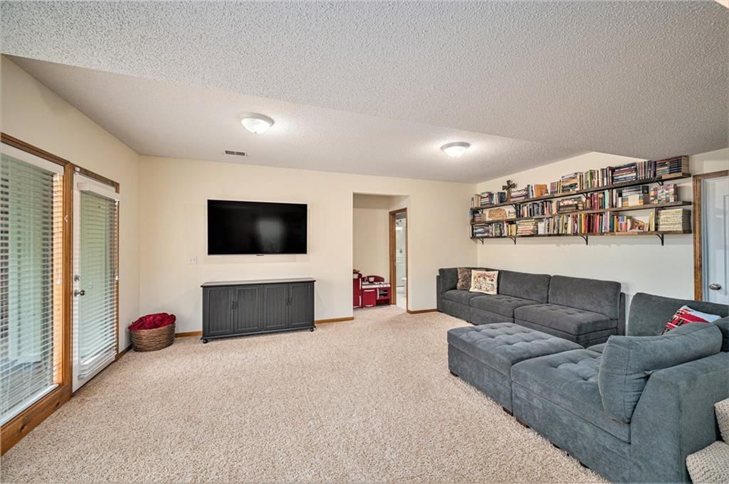 5715 NW Michaels Cove — photo 17