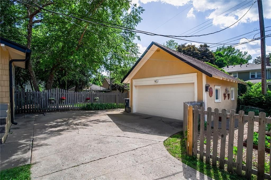 7300 Summit Street — photo 13