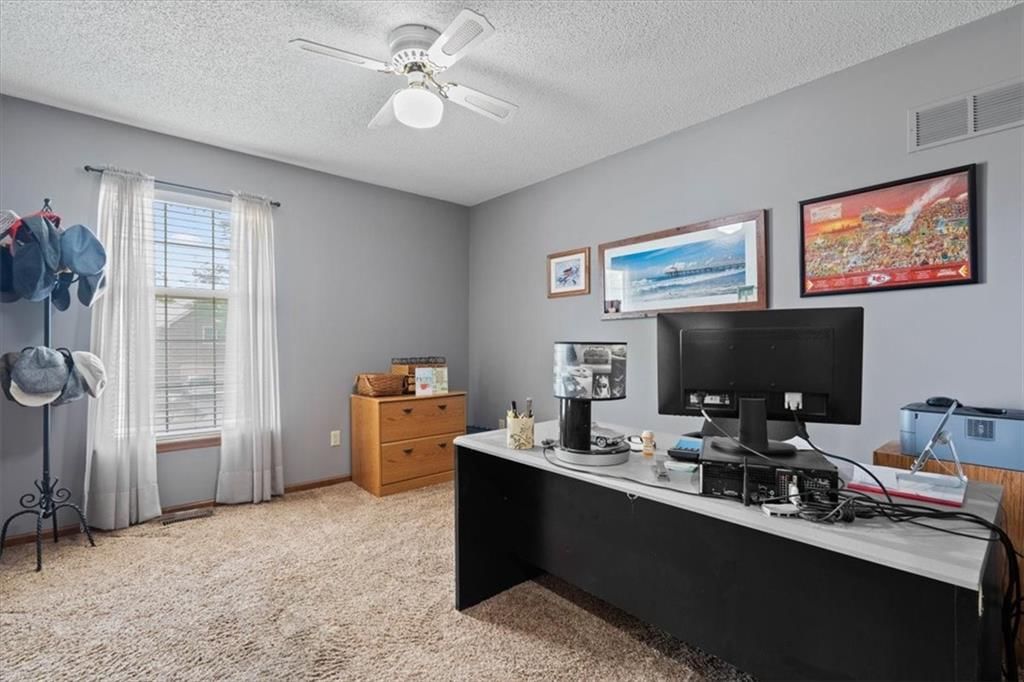 2210 N Salem Drive — photo 10