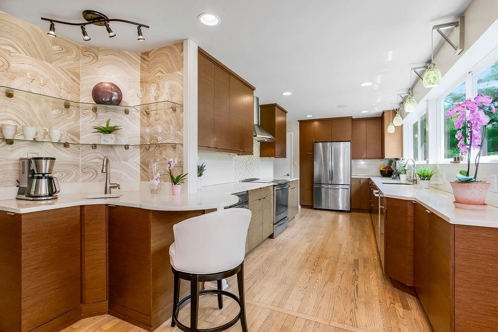 1243 W 67th Terrace — photo 11