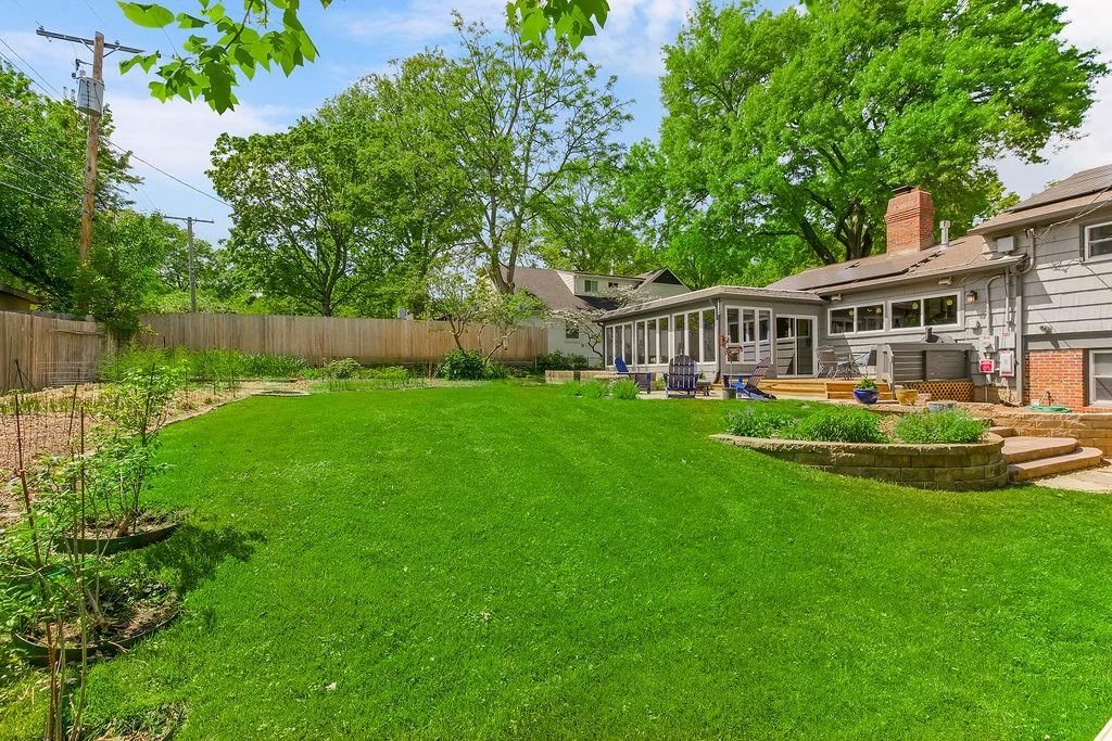 1243 W 67th Terrace — photo 30
