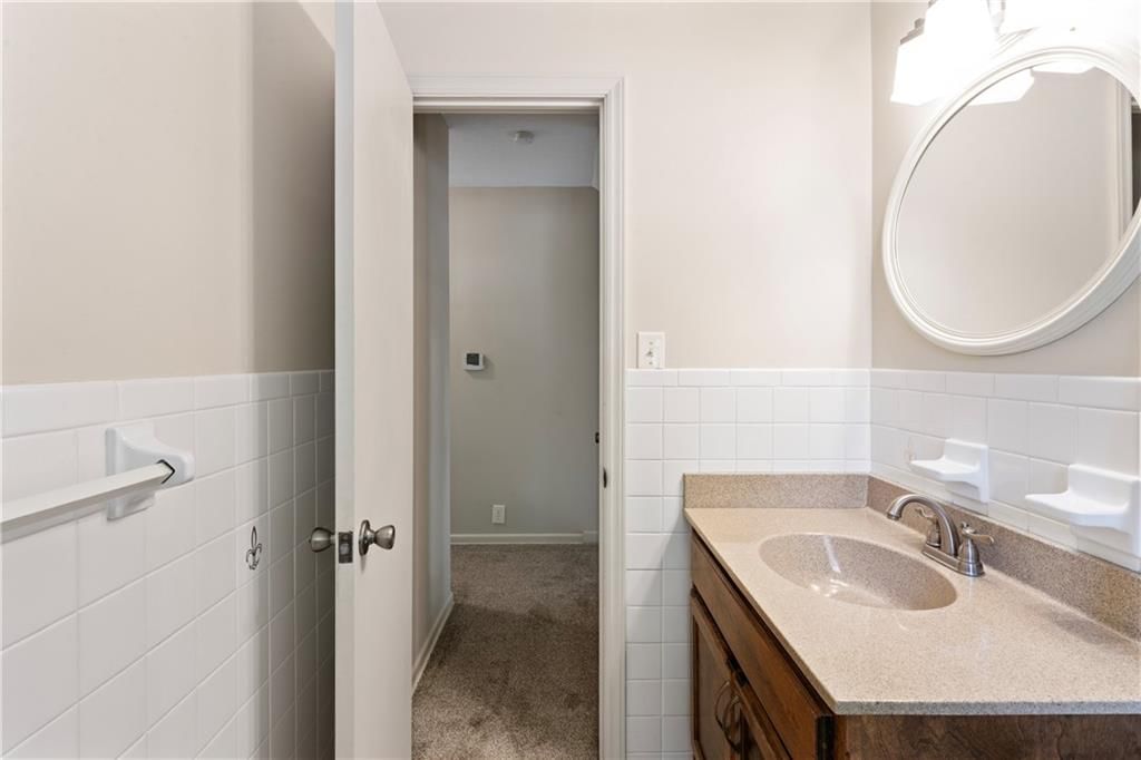7300 N Woodland Avenue — photo 19