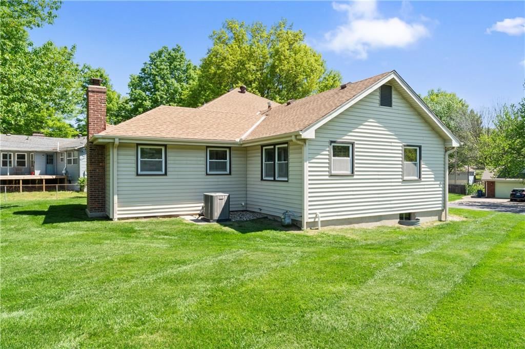 7300 N Woodland Avenue — photo 30