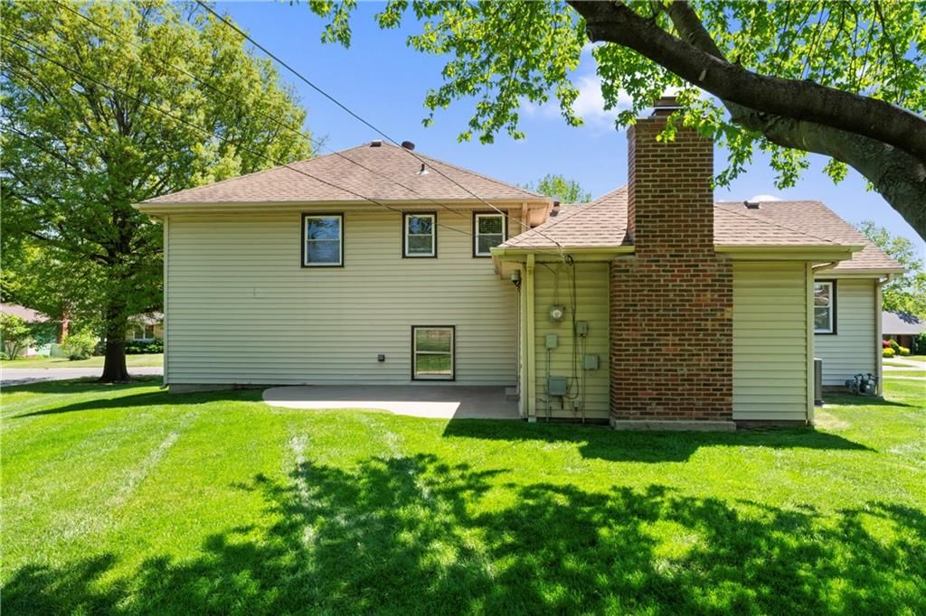 7300 N Woodland Avenue — photo 31