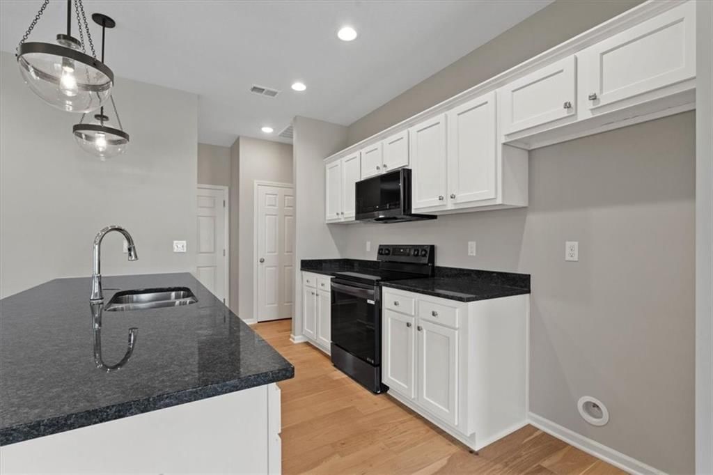 7812 NW 122nd Street — photo 8