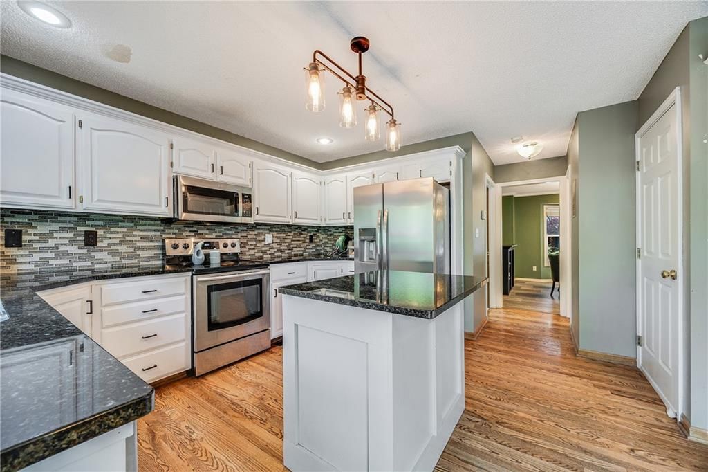 1504 NE Scarborough Drive — photo 17