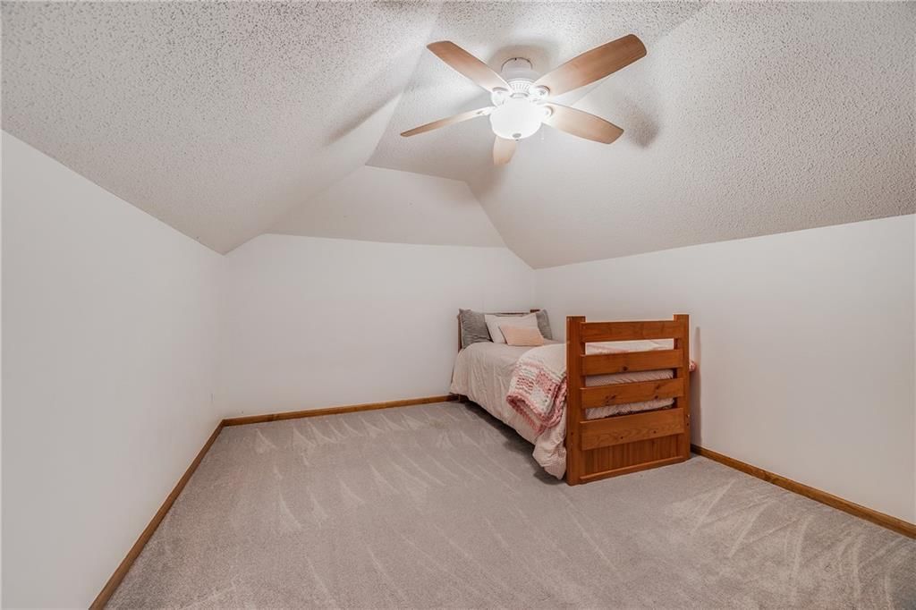 1504 NE Scarborough Drive — photo 39