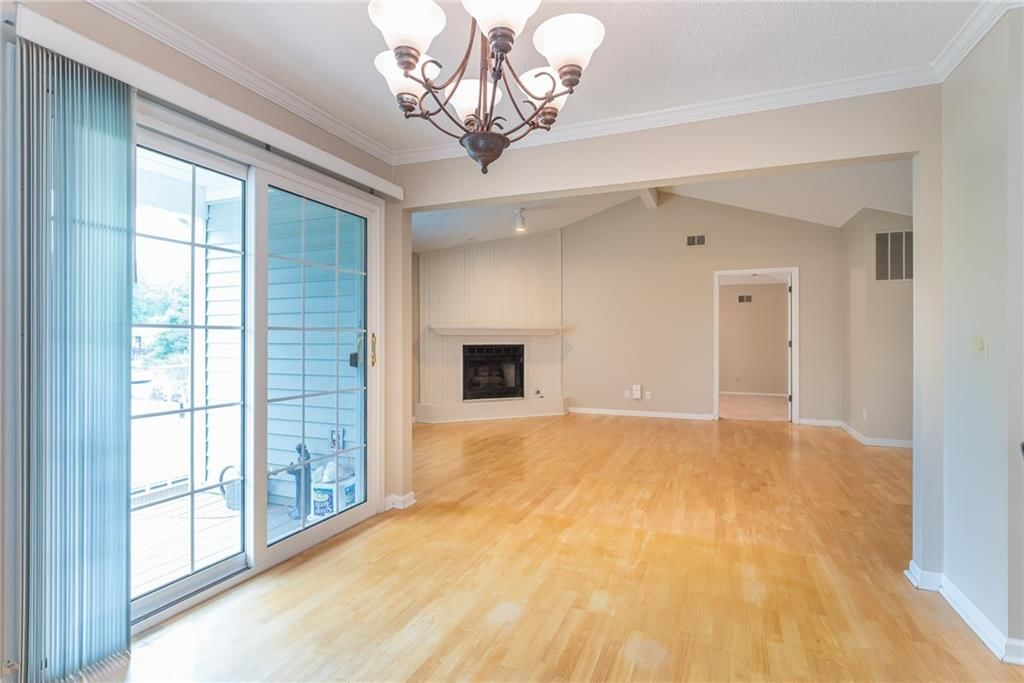 11306 Oak Street — photo 14