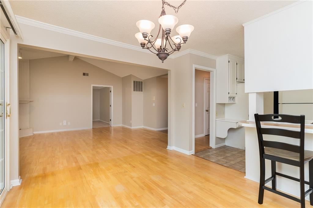 11306 Oak Street — photo 15