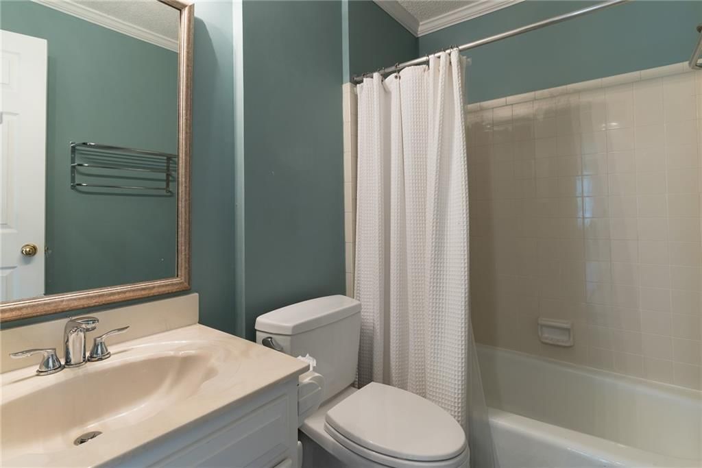 11306 Oak Street — photo 16