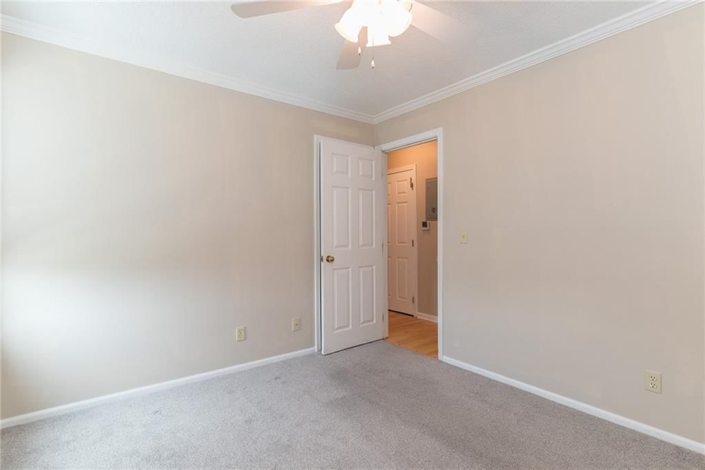 11306 Oak Street — photo 19