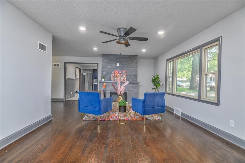 4512 Claremont Avenue — photo 4