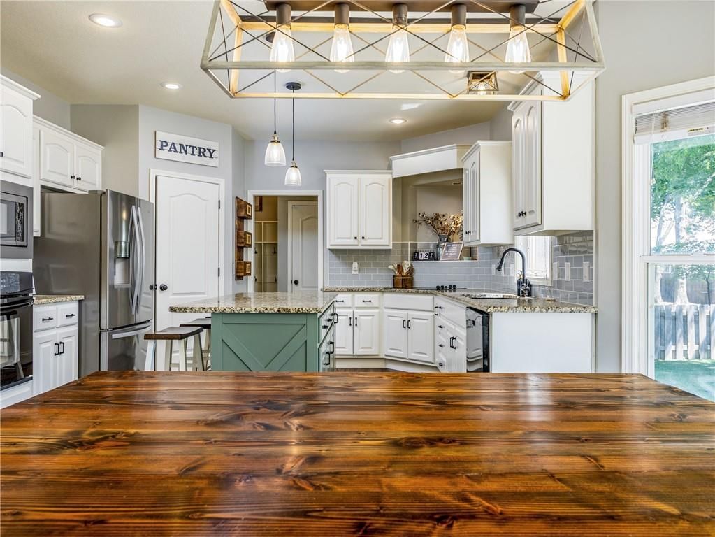 2817 SE Jennifer Drive — photo 16