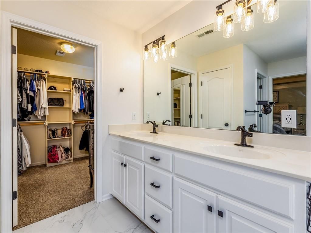 2817 SE Jennifer Drive — photo 28