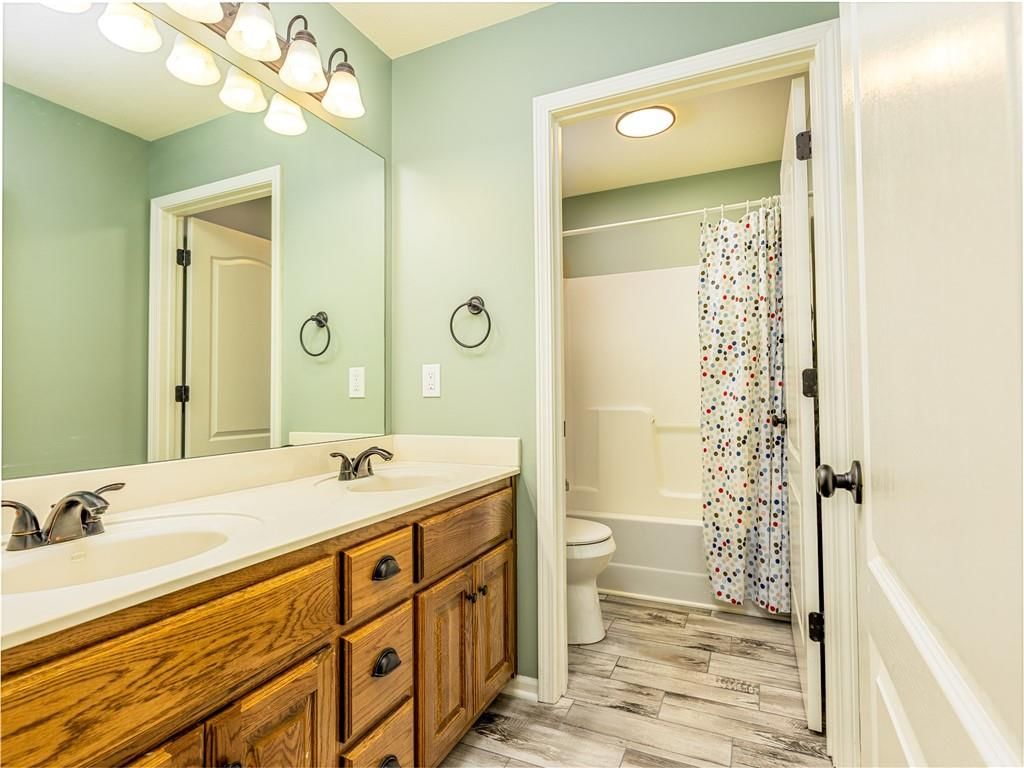 2817 SE Jennifer Drive — photo 30