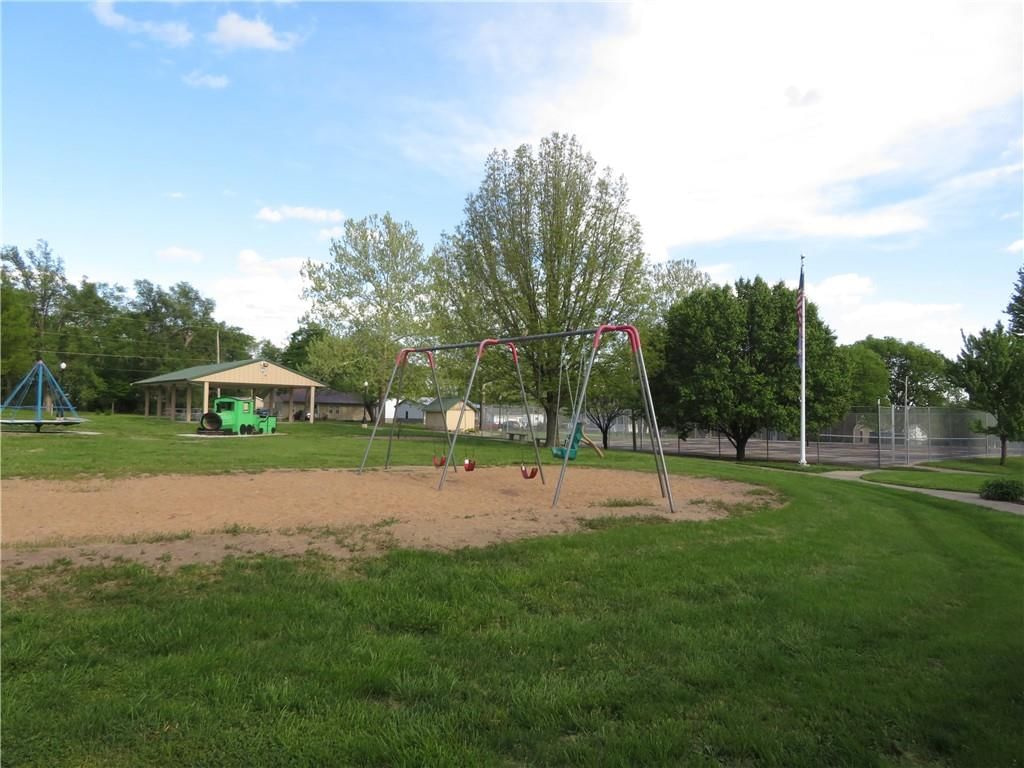 403 Osage Street — photo 31