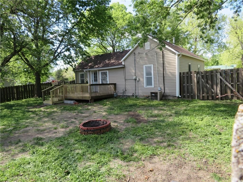 403 Osage Street — photo 9