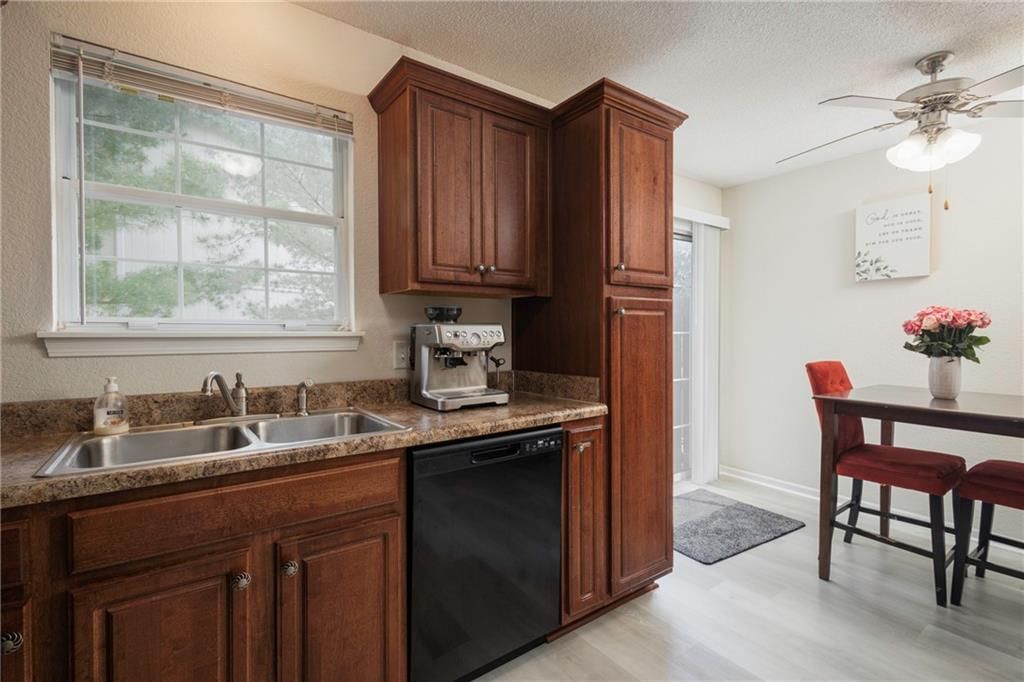 5504 NW Downing Street — photo 11