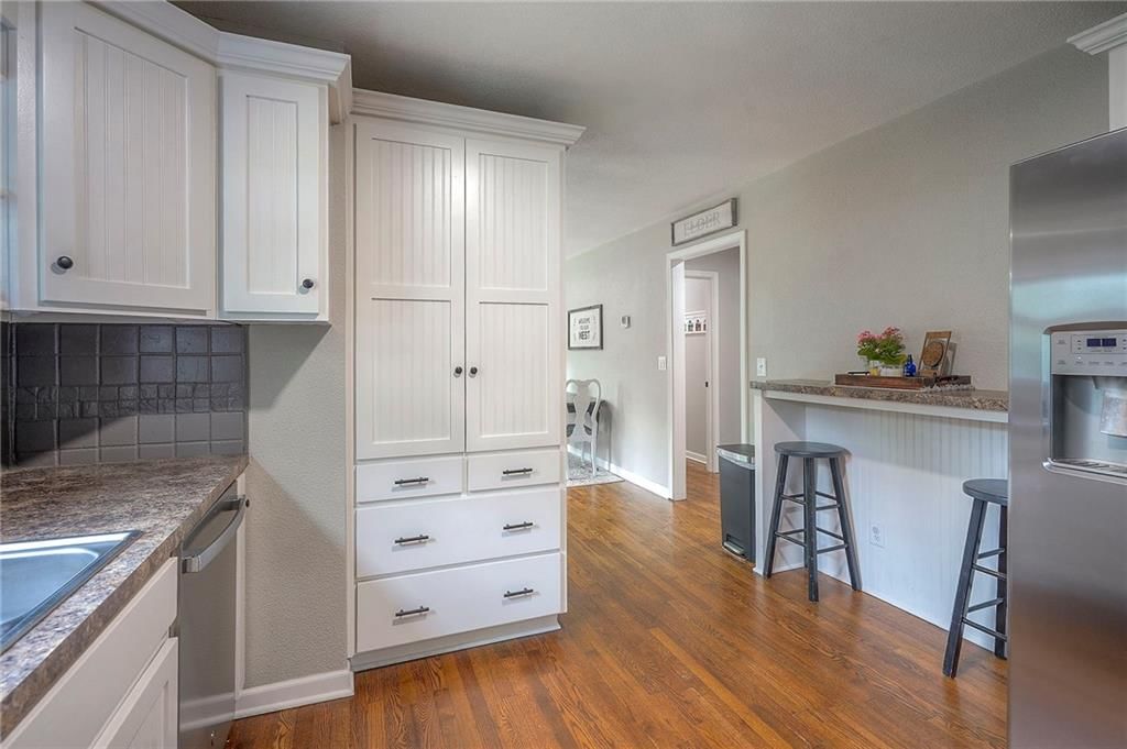 6148 Sloan Avenue — photo 16