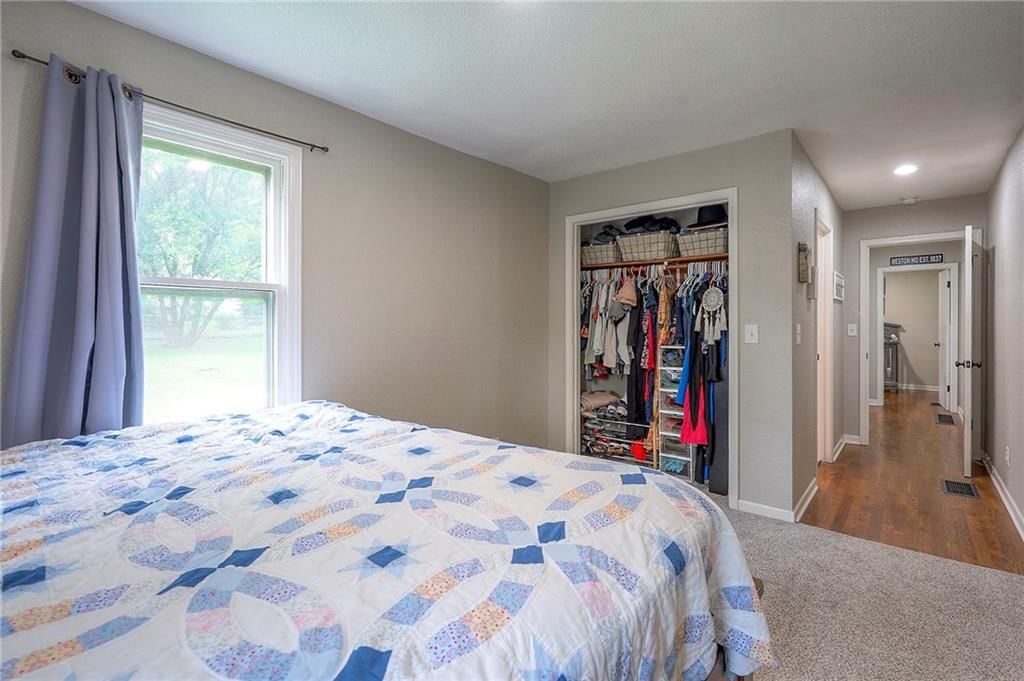 6148 Sloan Avenue — photo 26