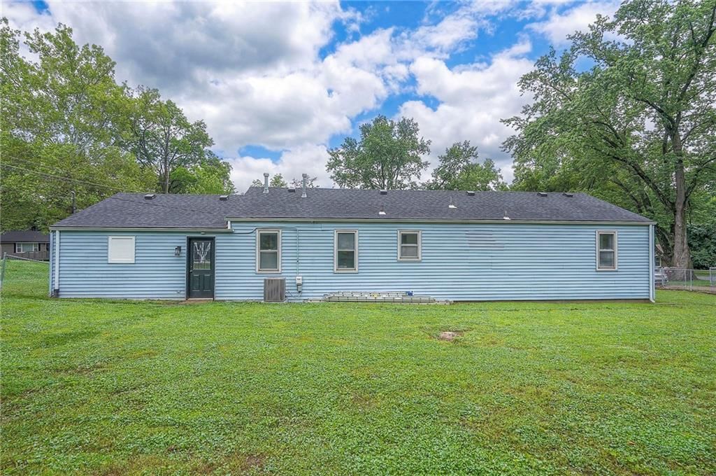 6148 Sloan Avenue — photo 27