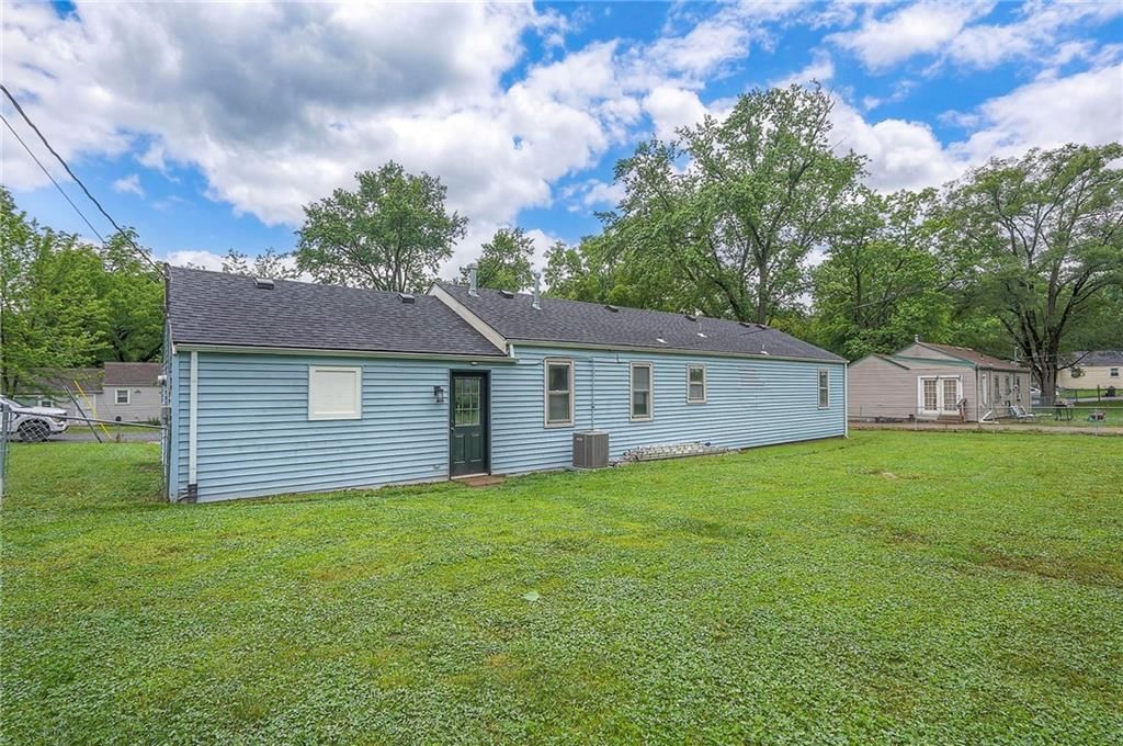 6148 Sloan Avenue — photo 28