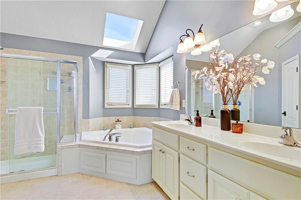 8904 NE 94th Place — photo 32