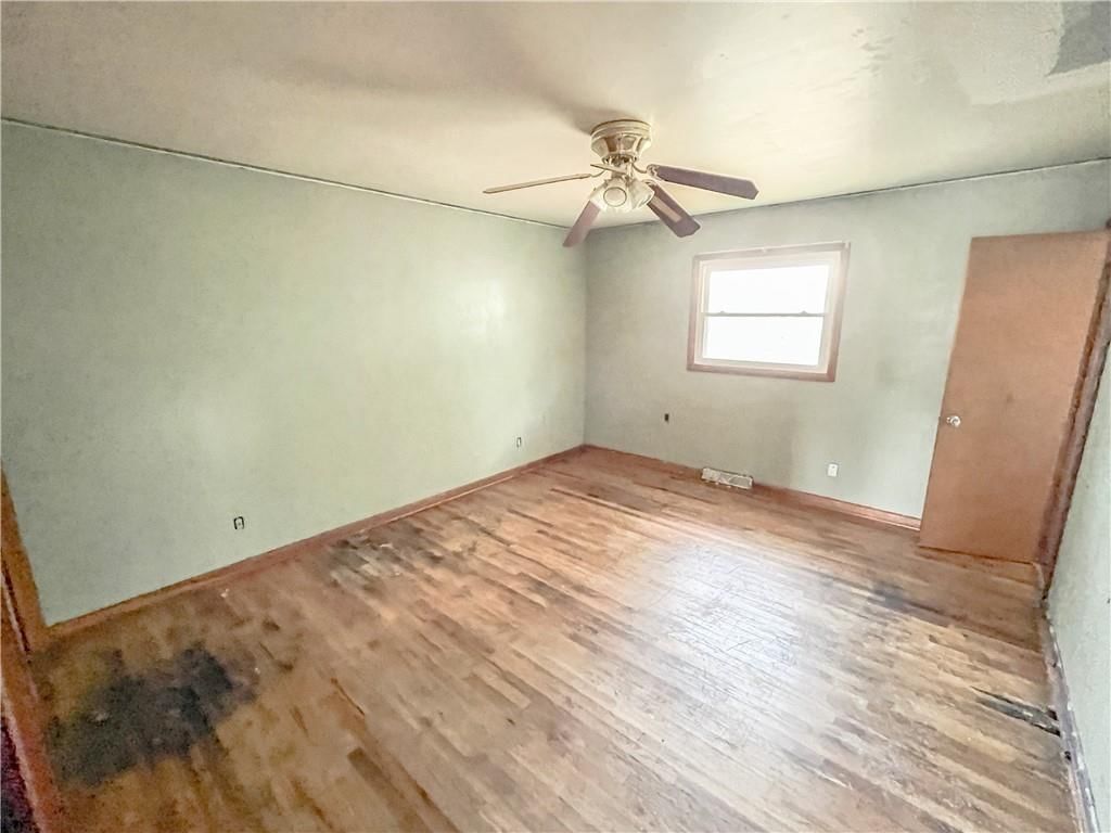 1111 W 5 Street — photo 27