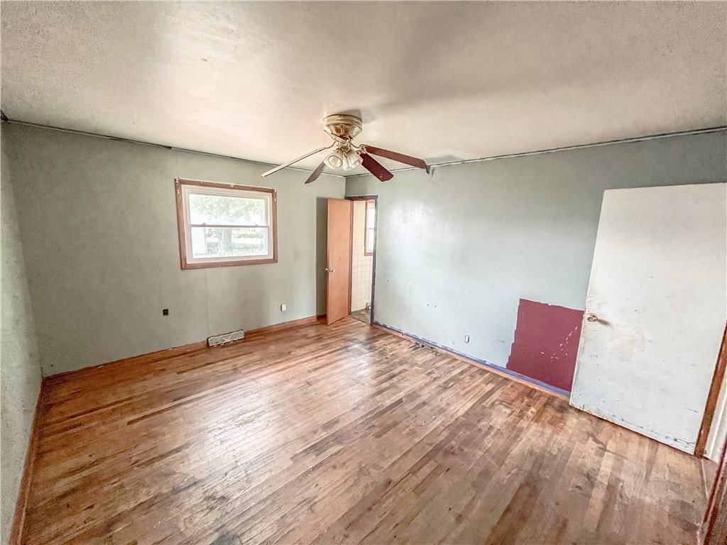 1111 W 5 Street — photo 28
