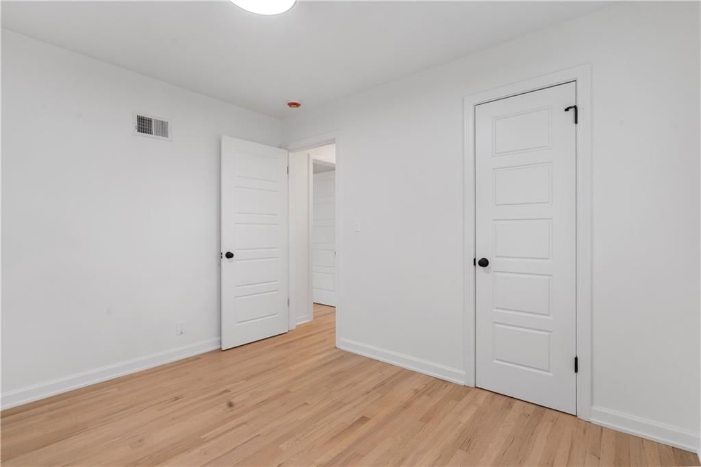 2101 Somerset Drive — photo 12