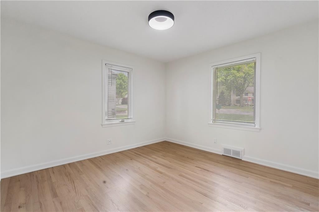 2101 Somerset Drive — photo 13