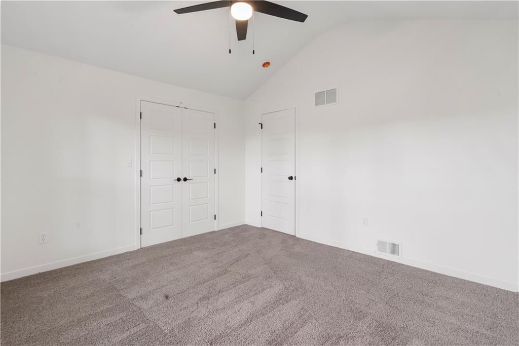 2101 Somerset Drive — photo 10
