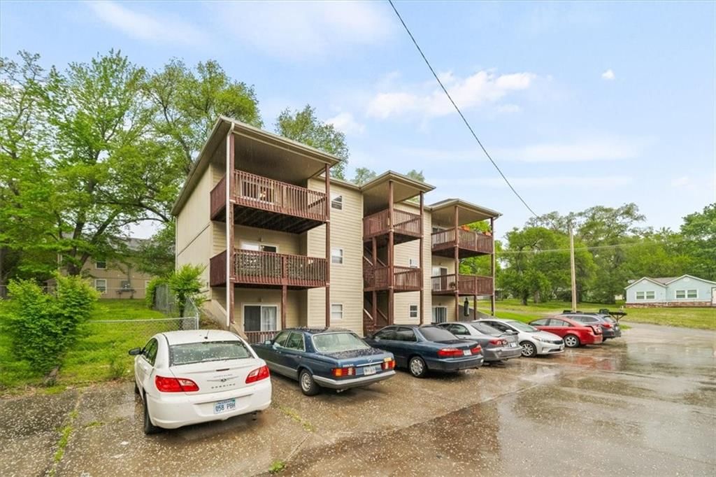 425 Thornton Street — photo 2