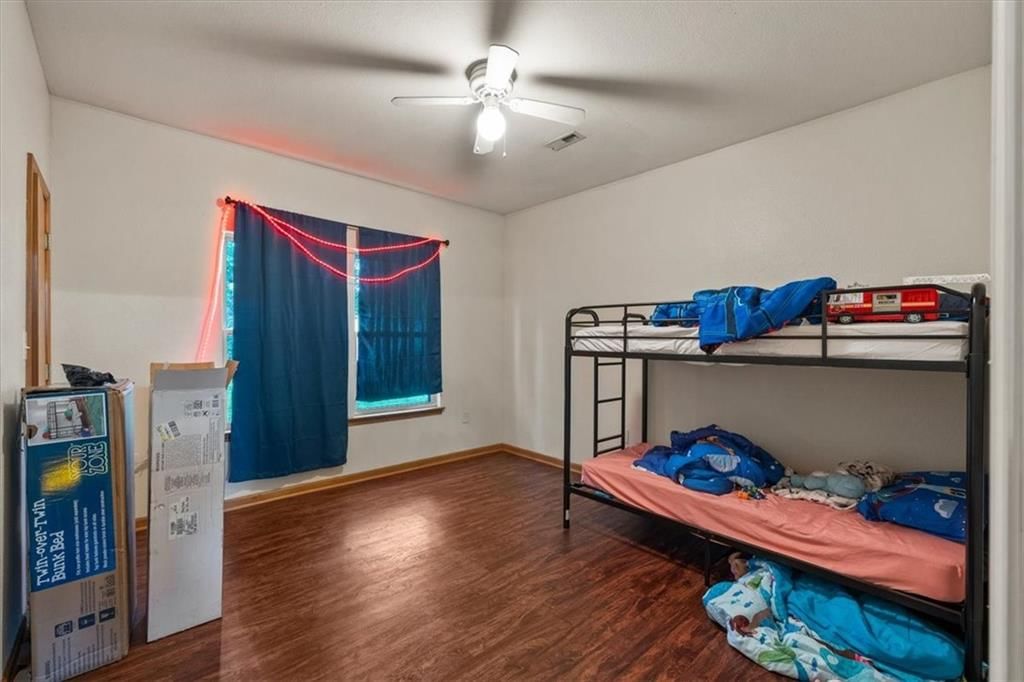 425 Thornton Street — photo 21