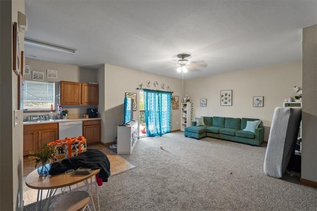 425 Thornton Street — photo 29