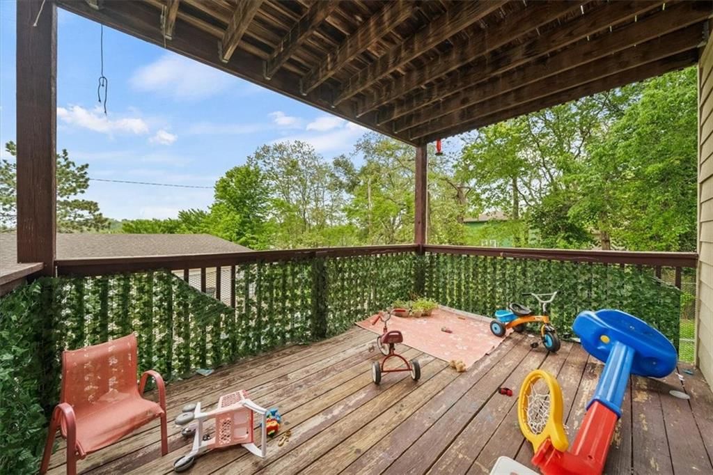 425 Thornton Street — photo 31